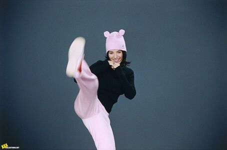 Alizee profile picture
