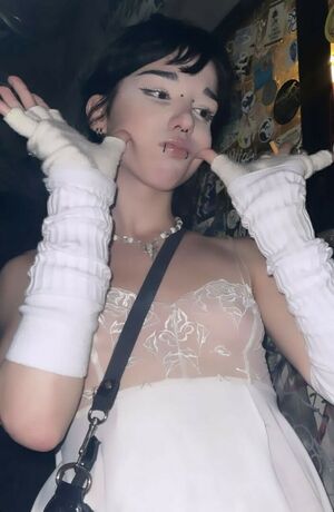 Arielle Maxine profile picture