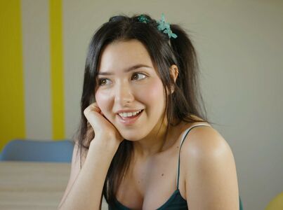 ASMR Glow profile picture