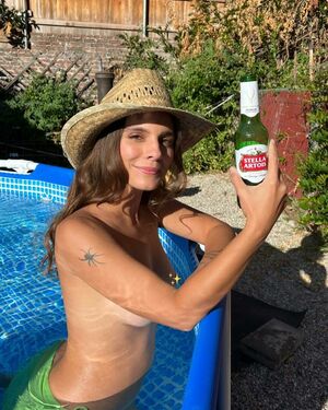 Caitlin Stasey profile picture