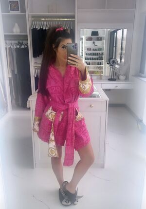 Chloe Ferry profile picture