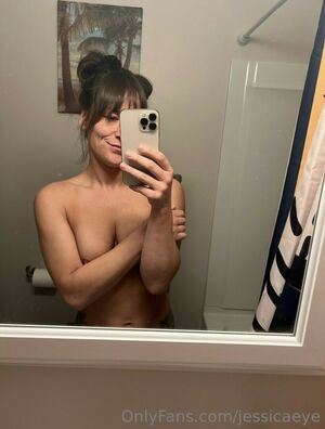 Jessica Eye profile picture