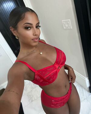 jonica profile picture