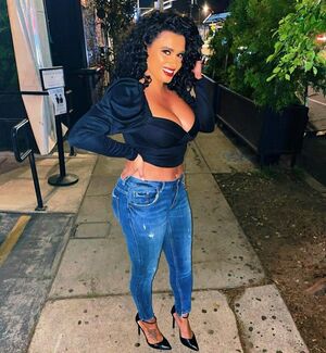 Joy Taylor profile picture