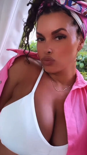 Joy Taylor profile picture