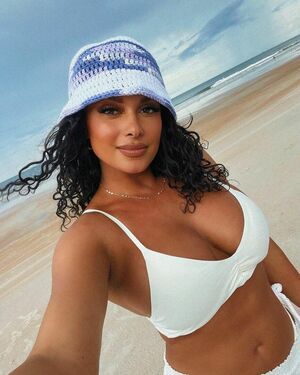 Joy Taylor profile picture