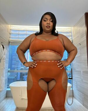 Lizzo profile picture