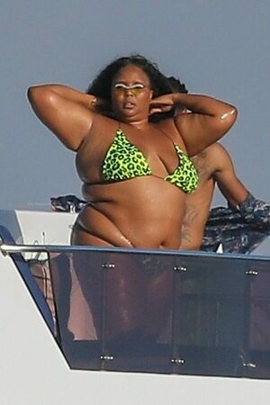 Lizzo profile picture