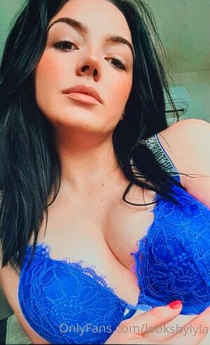 Looks By Lyla profile picture