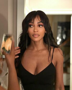 Meagan Good profile picture