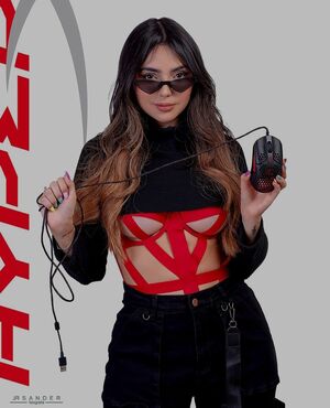 Nyvi Estephan profile picture