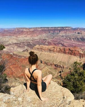 Sammi Hanratty profile picture