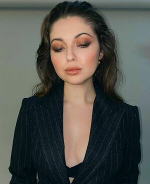 Sammi Hanratty profile picture