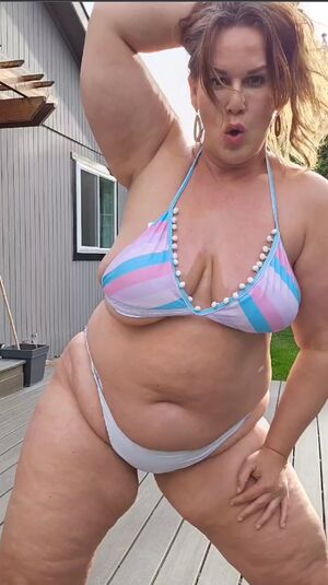 Ursula profile picture